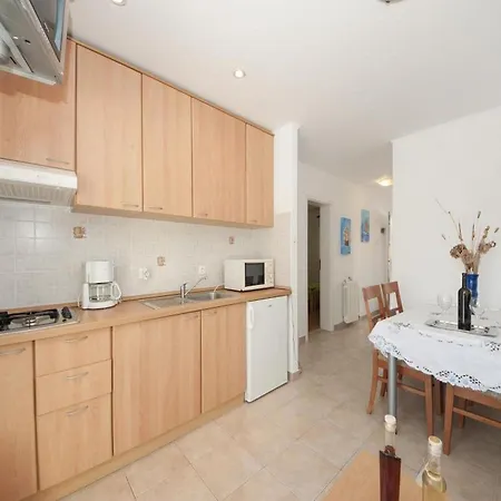 Apartment Bertie's - Two Bedroom With Terrace And Sea View A1 Smokvica (Korcula)
