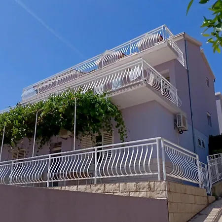 Apartment Bertie's - Two Bedroom With Terrace And Sea View A1 Smokvica (Korcula)