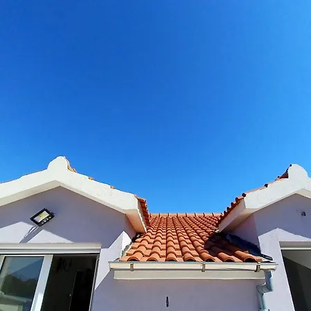 Bertie's - Two Bedroom With Terrace And Sea View A1 Smokvica (Korcula)
